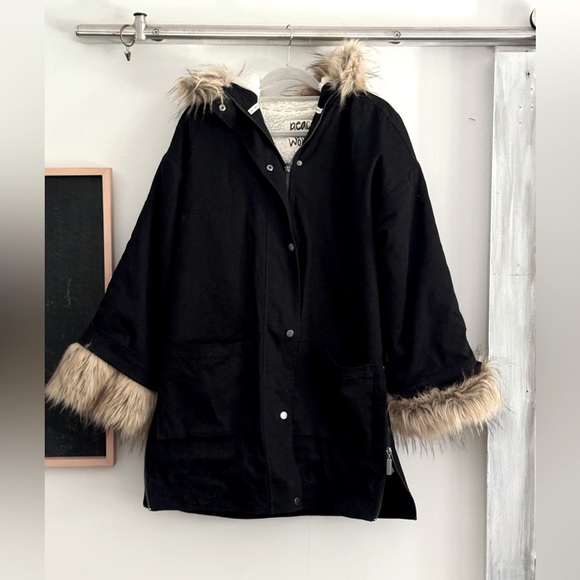 Black Oversized Sherpa Lined Parka Coat Faux Fur Hood & Cuffs - Picture 2 of 9